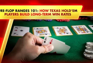 picture of online poker cards on a green poker table